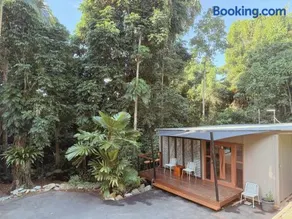 Private Rainforest Cottage - Bingil Bay - Image 1
