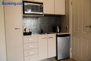 Simmers Serviced Apartments - Image 3