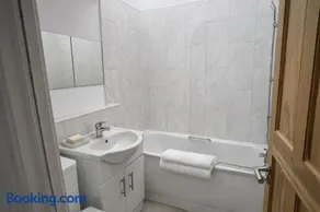 Entire Home near Kings Cross and Euston - Image 3