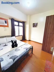 1bedroom Condo For rent with WiFi pool and gym - Image 1