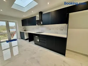 The Kent Lux Haven - Image 3