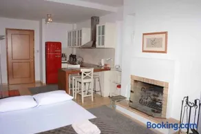 Kalavrita Luxurious Apartments - Image 3
