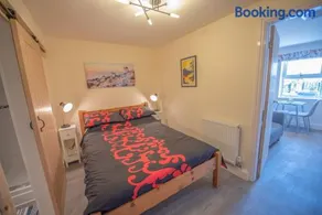 Modern Apartment in Town Centre Skipton - Image 5
