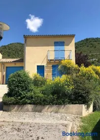Fitis ! 6 person villa with 1 pool on a residence - Image 1