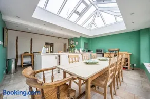 Myrtle Cottage - Image 1