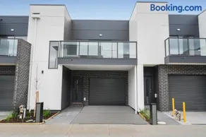 brand new entire house in Mernda - Image 1