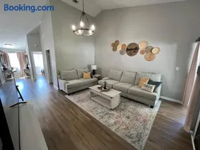 Mid City Condo - Image 1