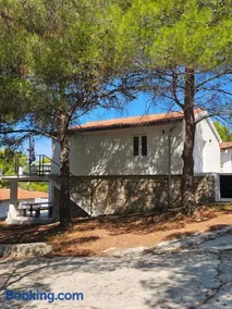 Nada Apartment, Uvala Koramaslinova, Brač - Image 1