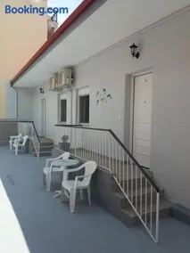 Roses Studios - Image 2