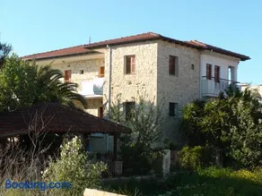 Venia Apartments - Image 1