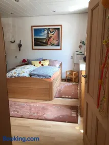 Doppelzimmer mit Doppelbett und zusätzlicher einzelner Schlafgelegenheit - Image 1