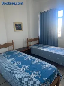 Apartamento Pé na Areia e águas tranquilas no centro de Guarapari - Image 5