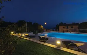 E&T apartments with a beautiful pool - Image 3