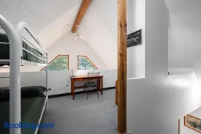 East Beach Cottage Sandy Secluded 3 King Beds - Image 3