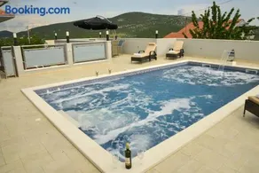 Luxury Villa Rebecca - Image 4