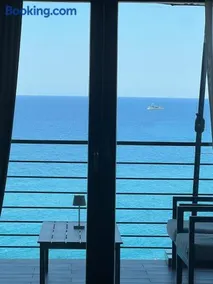 The Yacht House - Image 1