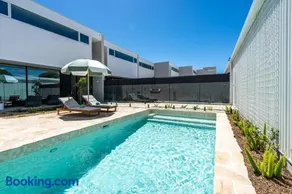 Reef House: Pool • Beachfront • Near Wineries - Image 3