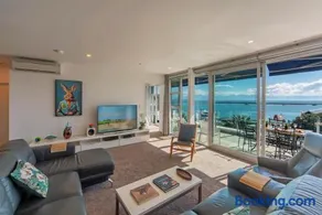 Oceanfront Apartment at Latitude 41 - Image 4