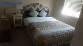 Flat in heart of Griffith - Image 2
