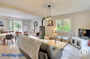 Maison calme au milieu d'un parc arboré de 3000m2 - Image 2