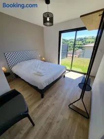Rez-de-jardin de Maison avec spa et borne d'arcade - Image 2