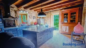 Maison de campagne nichée dans le Périgord - Image 4