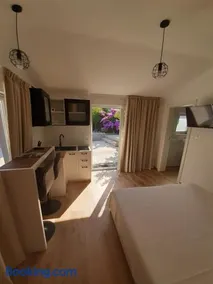little olive tree house - Image 1