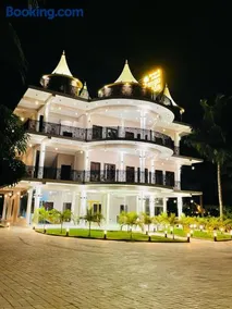 Mango Mansion - Image 1