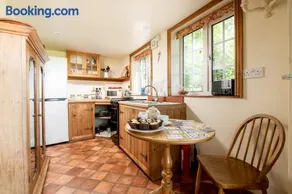 Marris Cottage - Image 4