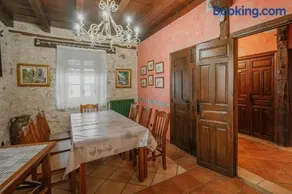 Voll ausgestattetes geräumiges Ferienhaus mit Garten und Grill | Haustierfreundlich - Image 3