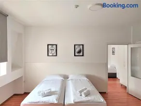 Orange Business Centar Apartments - Image 3