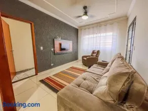 Casa espaçosa com ar em todos os quartos - Image 2
