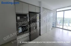 GRAND DIAMOND BEACH Tus vacaciones frente al mar - Image 3