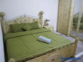 العين الهيلي مصباح بيت 9 - Image 3