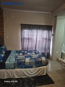 Butterfly lodge 3 - Image 1