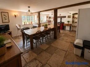 The Mill House Rustic & Charming Historic Listed - Image 3