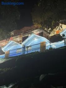 Shivpuri Ghumakkad Resort - Image 1