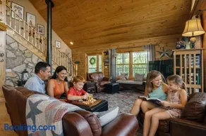 Family Cabin with Hot Tub & Scenic Lake Views - Image 1