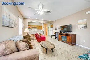 2 Mi to Dtwn Sebring! Pet-Friendly Retreat w/ Yard - Image 1