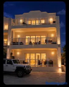 Stylish apartment 6 minutes walk to Mullins Beach - Image 2