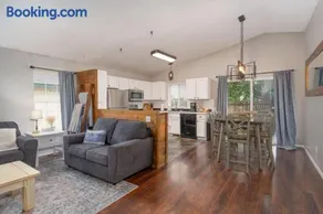 Hayden Downtown, Near Triple Play, Comfort, Convenient - Image 3