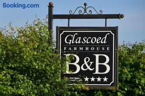 Glascoed Farmhouse - Image 3