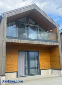 Great Sjøbud in Ulsteinvik city center - Image 1