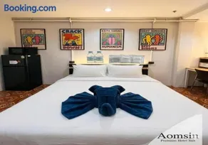 Aomsin Premium Hotel Suit Near Shoping Malls - Image 3