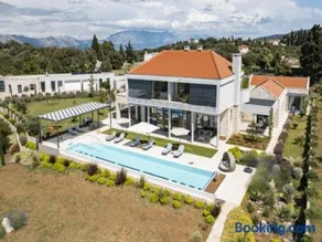 Villa mit privatem Pool, Whirlpool und Garten | Bergblick - Image 2