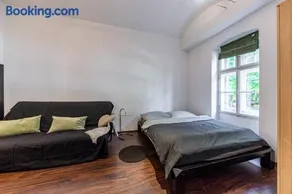 COUNTRYSIDE & METROPOLIS by JR City Apartments - Image 3