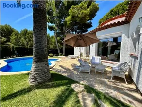 ARENDA Villa Camila Pino Alto - Image 3