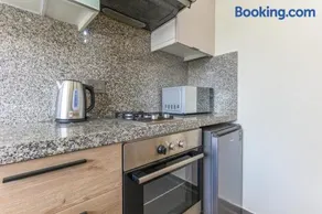 Apex Studio & Balcony in Jounieh - Image 5