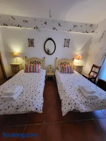 La casa de Paloma en la Plaza Encanto histórico - Image 1