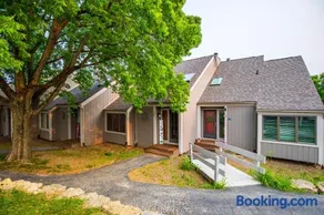 Hideaway Cove - Image 2